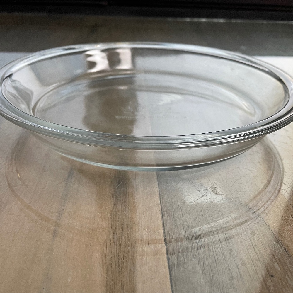Like New Glass Pie Plate